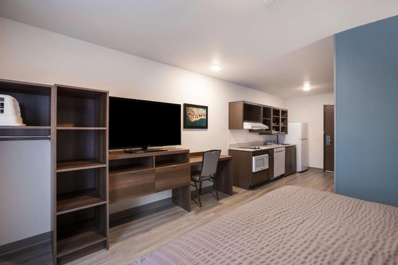 Woodspring Suites Detroit Madison Heights Eksteriør bilde