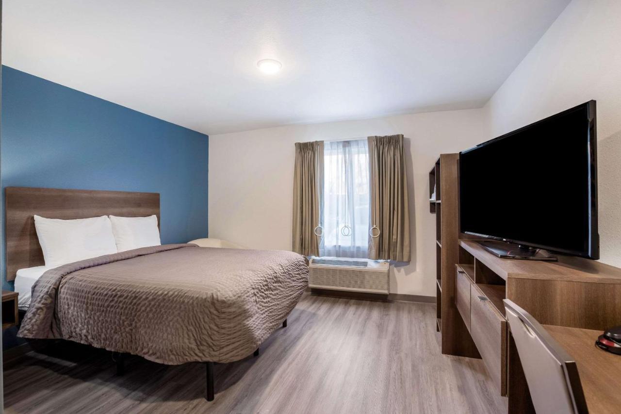 Woodspring Suites Detroit Madison Heights Eksteriør bilde
