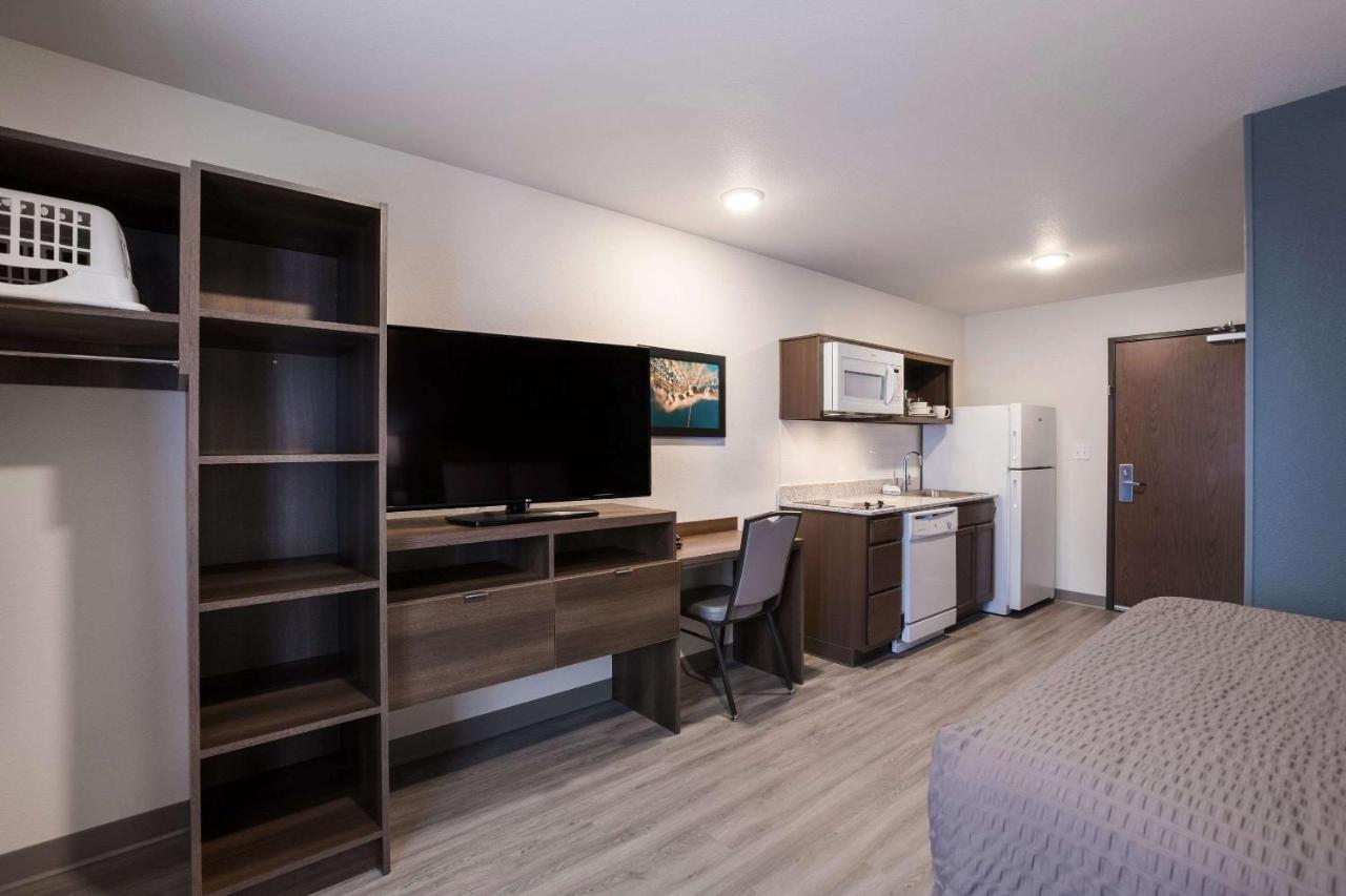 Woodspring Suites Detroit Madison Heights Eksteriør bilde